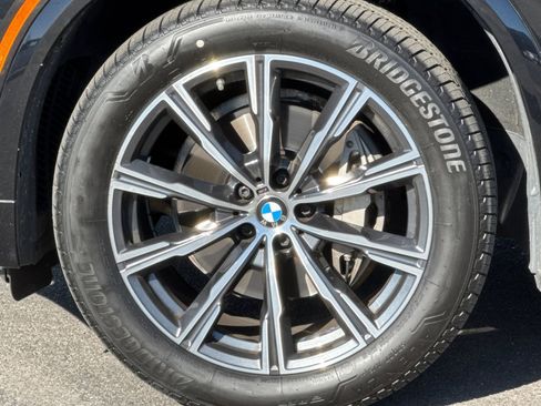 Certified 2024 BMW X5 xDrive40i w/ M Sport Package image 11