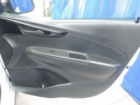 Used 2022 Chevrolet Spark LT image 29