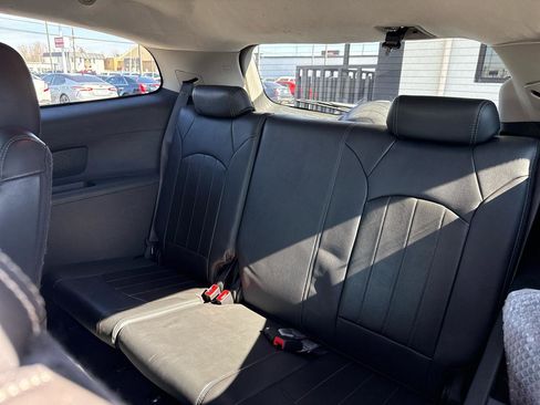 Used 2013 Buick Enclave Premium image 19