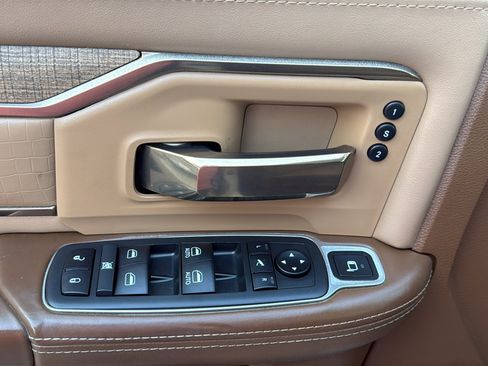 Used 2020 RAM 3500 Limited image 14