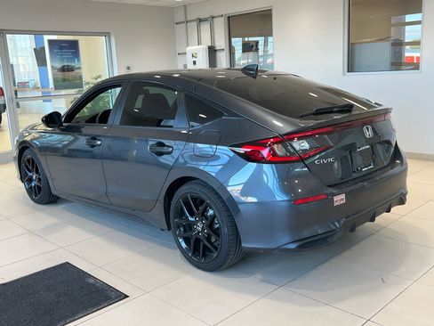 Used 2025 Honda Civic Sport image 5