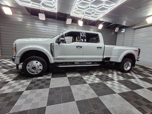 Used 2025 Ford F450 XLT w/ 360-Degree Camera Package AWD/4WD image 9