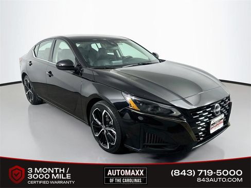 Used 2023 Nissan Altima 2.5 SR FWD image 1