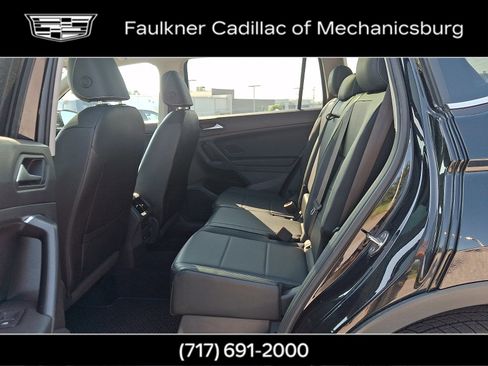 Used 2021 Volkswagen Tiguan SE w/ Panoramic Sunroof Package AWD/4WD image 15