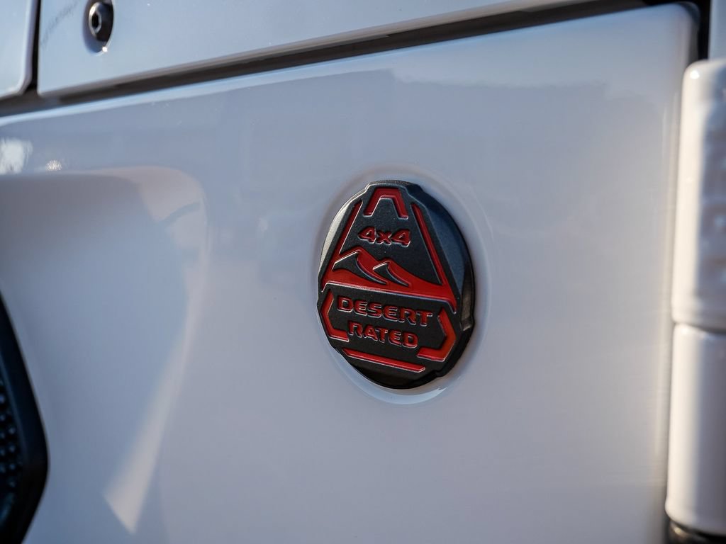 Used 2021 Jeep Gladiator Mojave AWD/4WD image 36