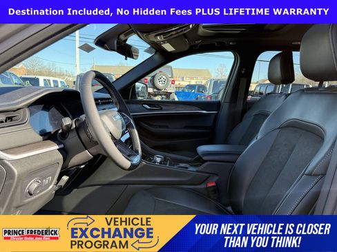 New 2026 Jeep Grand Cherokee Altitude AWD/4WD image 10