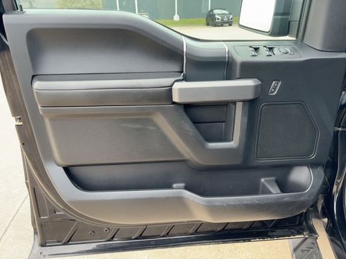 Used 2018 Ford F150 XLT w/ Equipment Group 302A Luxury image 12