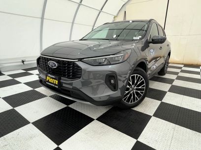 New 2025 Ford Escape Base w/ PHEV Premium Package