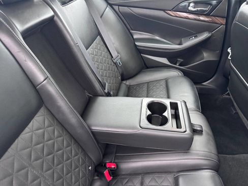 Used 2017 Nissan Maxima Platinum FWD image 12