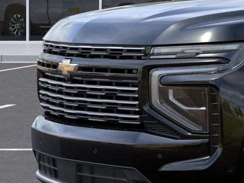 New 2026 Chevrolet Suburban High Country AWD/4WD image 13