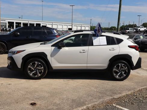 Used 2024 Subaru Crosstrek 2.0i Premium w/ Crosstrek Mirror Package AWD/4WD image 5
