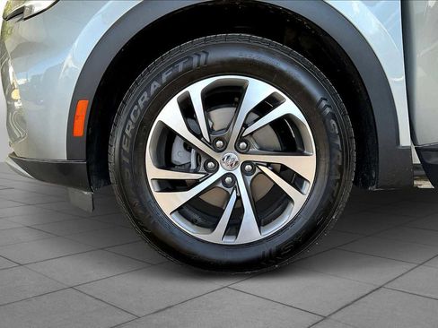 Used 2023 Buick Envision Essence image 10