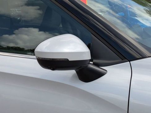 New 2026 Mitsubishi Outlander SE image 11