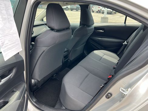 Used 2021 Toyota Corolla LE FWD image 10