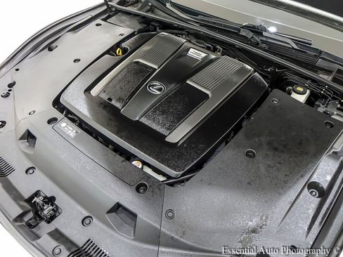 Used 2018 Lexus LS 500 F Sport w/ Accessory Package (Z2) AWD/4WD image 37