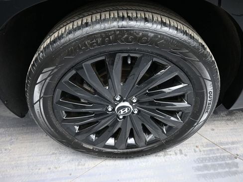 Used 2024 Hyundai Palisade Calligraphy image 12