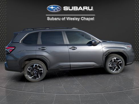 Used 2026 Subaru Forester Premium AWD/4WD image 4