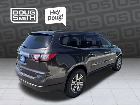 Used 2017 Chevrolet Traverse LT AWD/4WD image 5