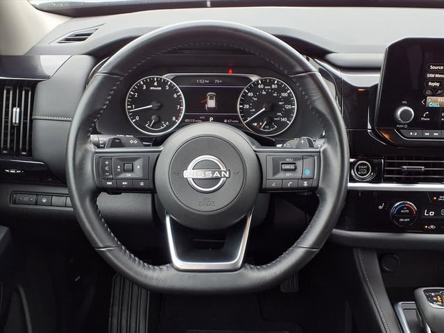 Used 2024 Nissan Pathfinder SV AWD/4WD image 19