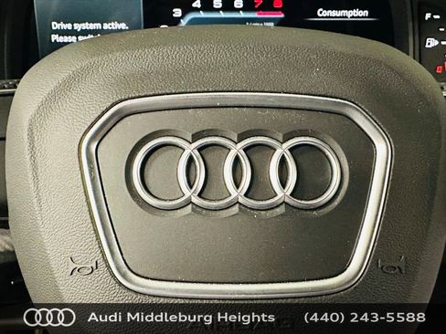 Certified 2025 Audi SQ8 Prestige image 18