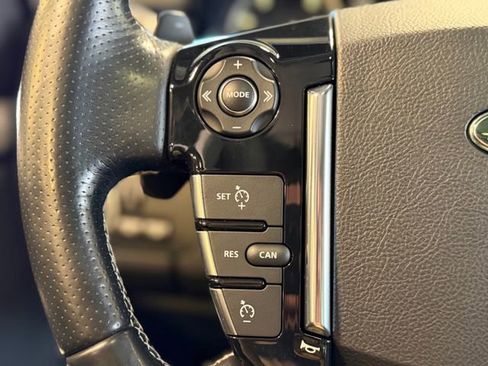 Used 2016 Land Rover LR4 HSE image 26