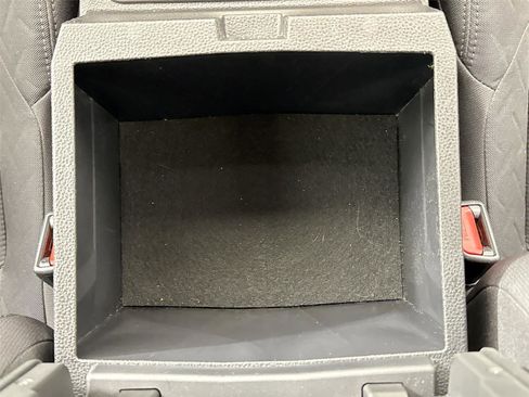 Certified 2024 Toyota Tacoma SR5 image 32