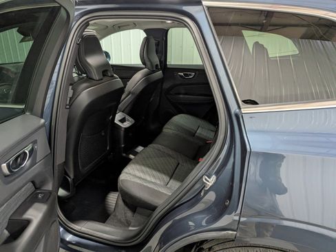 Used 2023 Volvo XC60 T8 Core image 10