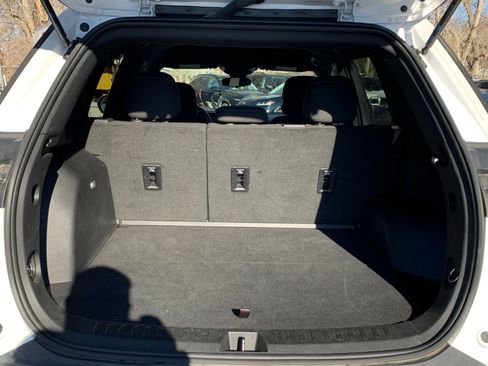 Used 2025 Chevrolet Equinox LT image 30