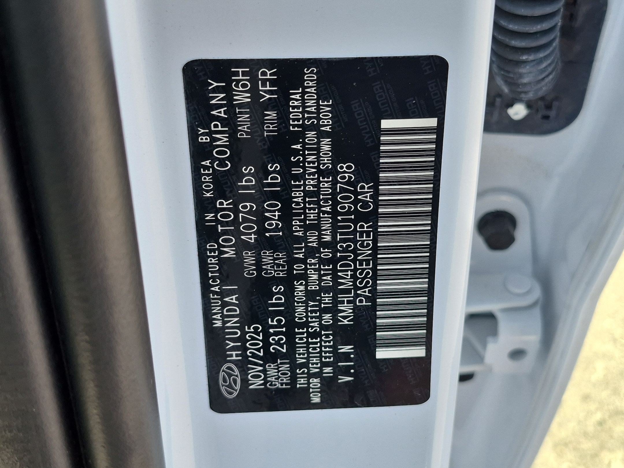 Used 2026 Hyundai Elantra Hybrid FWD image 36