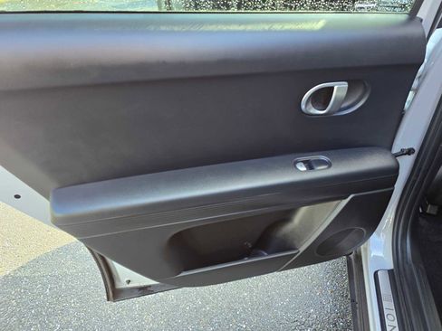 Used 2024 Hyundai Ioniq 5 SEL image 19