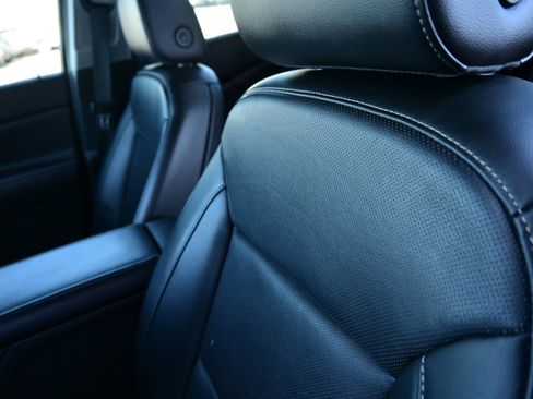 Used 2022 GMC Acadia SLT w/ Preferred Package image 27