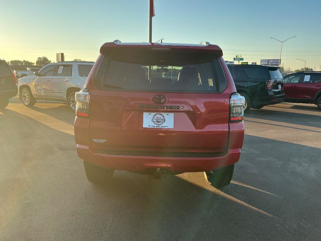 Used 2018 Toyota 4Runner SR5 Premium RWD image 6