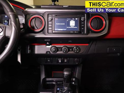 Used 2019 Toyota Tacoma SR5 image 16