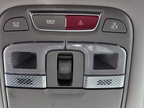 Used 2025 Kia Telluride S FWD image 22