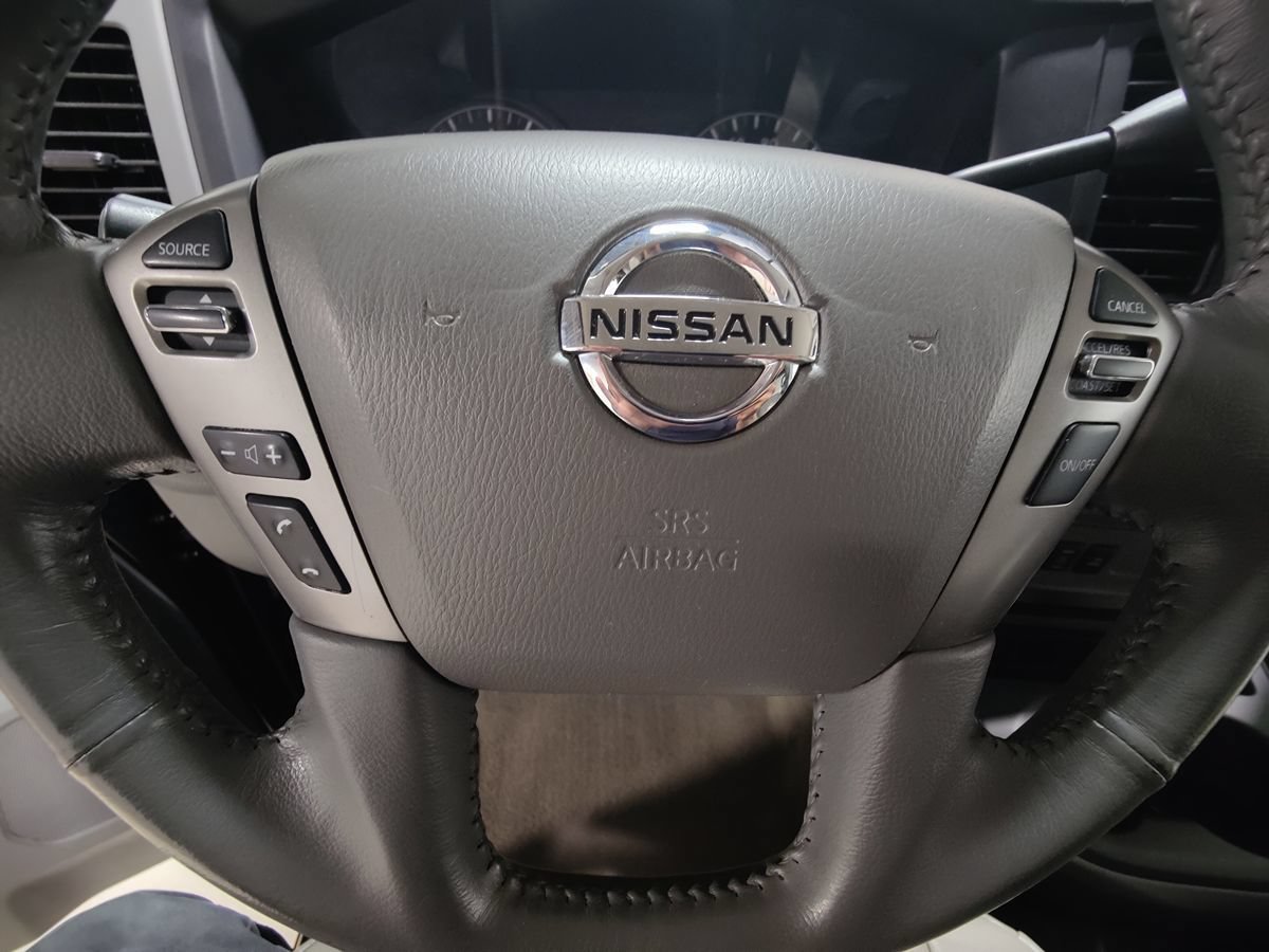 Used 2015 Nissan NV 3500 SL w/ Technology Package RWD image 31