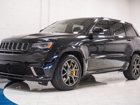 Used 2021 Jeep Grand Cherokee Trackhawk AWD/4WD image 4