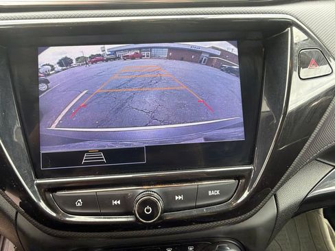 Used 2023 Chevrolet TrailBlazer LT w/ Convenience Package FWD image 11