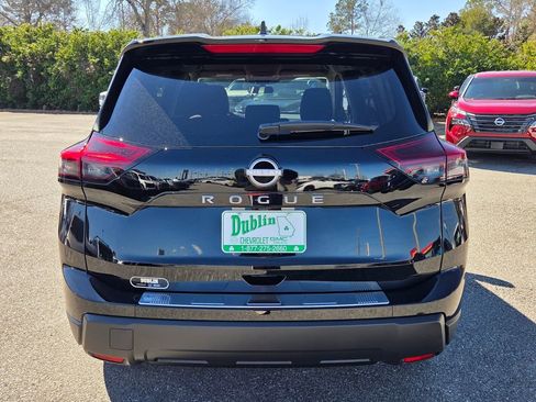 New 2026 Nissan Rogue SV image 9