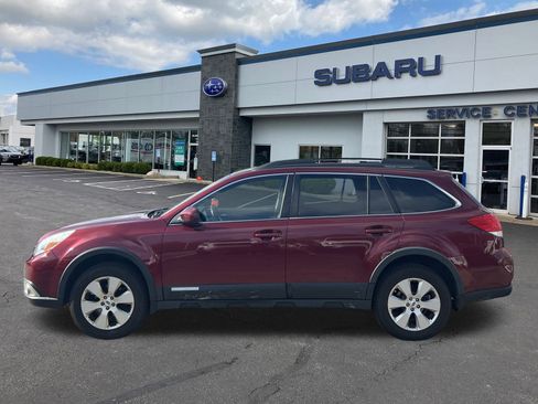 Used 2012 Subaru Outback 2.5i Limited w/ Moonroof Pkg image 4