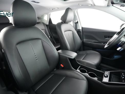 Used 2024 Hyundai Kona Limited FWD image 23