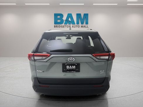 Used 2022 Toyota RAV4 XLE image 6