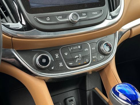 Used 2017 Chevrolet Volt Premier w/ Driver Confidence II Package image 28