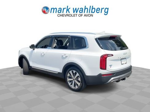 Used 2022 Kia Telluride EX w/ EX Premium Package AWD/4WD image 6