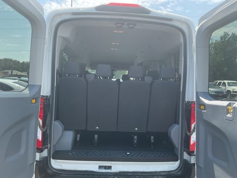 Used 2019 Ford Transit 350 XLT RWD image 9