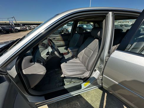 Used 2003 Toyota Avalon XLS image 48