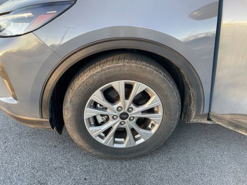 Used 2023 Ford Escape Active image 10