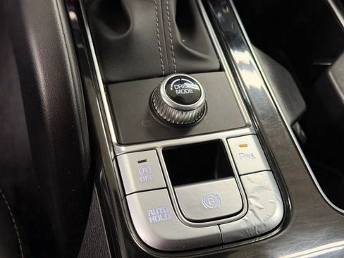 Used 2025 Kia Telluride S FWD image 29