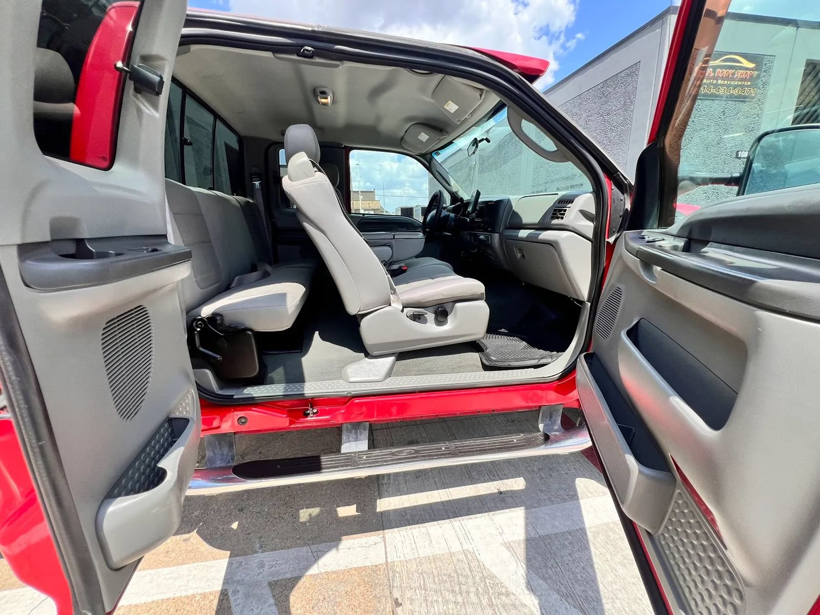 Used 2004 Ford F350 XLT AWD/4WD image 24