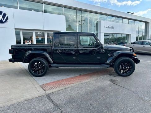 Used 2023 Jeep Gladiator Overland AWD/4WD image 9