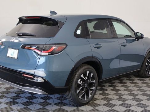 New 2026 Honda HR-V EX-L image 2